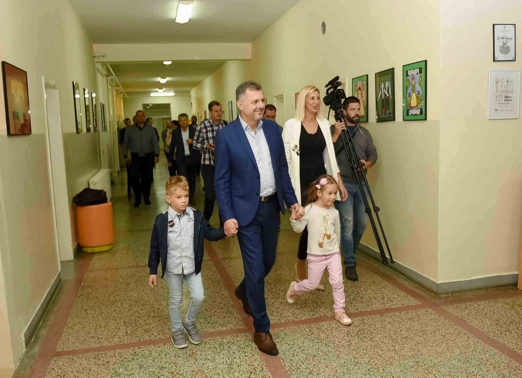 Почетак радова на проширењу школе | ЈУ ОШ "Бранко Радичевић" Бања Лука pr 10 os branko radicevic dogradnja foto v tripic 1 1024x741 1