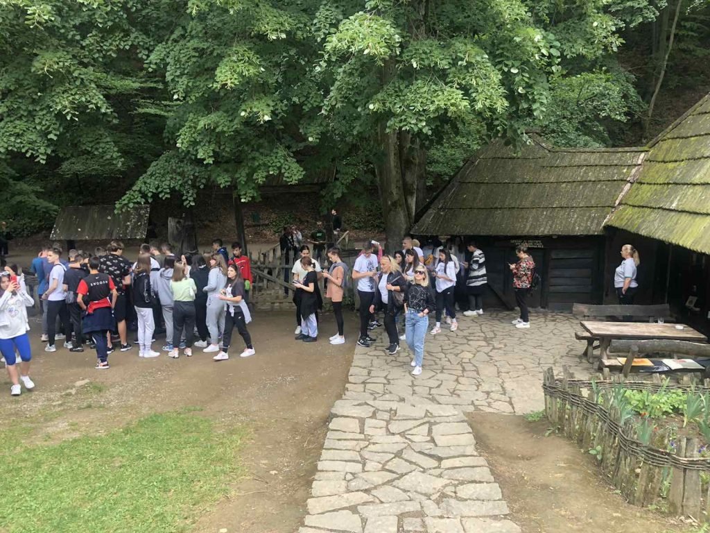 huz5mf7j9q maturantskaekskurzija3 1 1024x768
