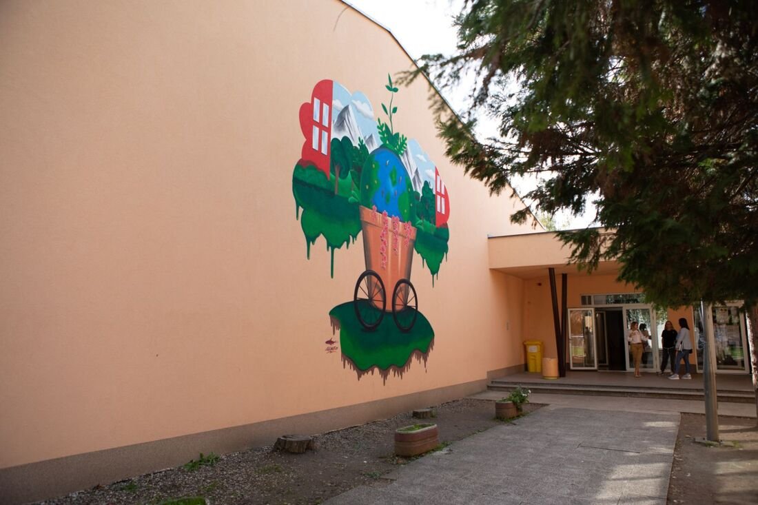 mural na skoli br2 orig