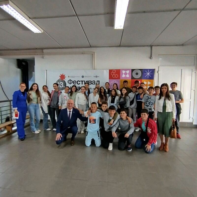 2 u enici vii 1 na festivalu naukeviber slika 2025 05 15 16 34 07 660 orig