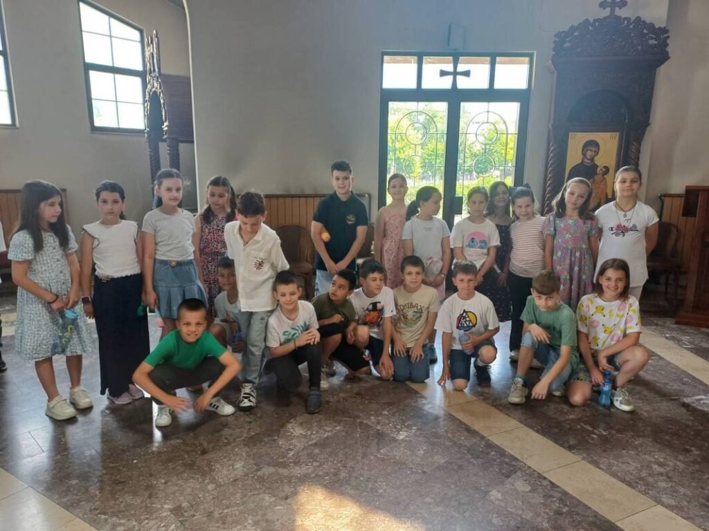 8 u enici iii1 iii4 iii5 iii6 i iii7 posjetili su hram ro enja presvete bogorodice na rebrovcuviber slika 2025 06 19 08 11 02 325 orig 1024x768