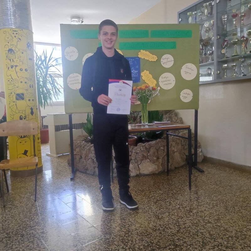 na i u enici postigli odli ne rezultate na regionalnom takmi enju iz matematike 3 slika 2024 04 06 22 11 00 250 orig