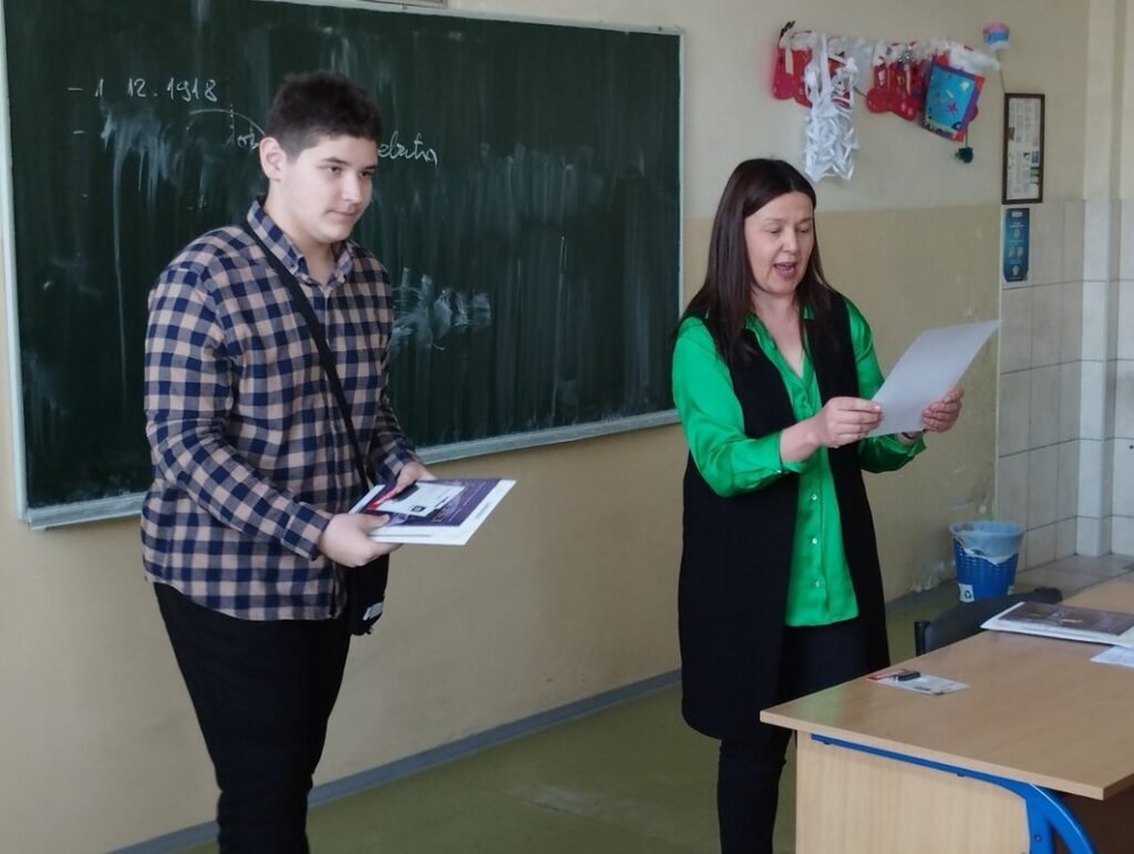 Општинско такмичење из информатике | ЈУ ОШ "Бранко Радичевић" Бања Лука Ученици на Општинском такмичењу из информатике у Бањој Луци