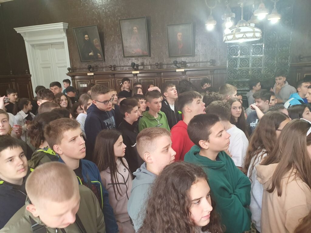 Ученици VIII разреда ЈУ ОШ „Бранко Радичевић“ на екскурзији у Србији