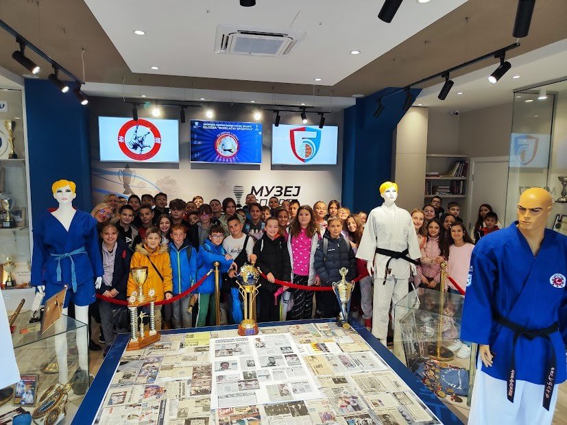 u enici v4 i v6 2posjetili izlo bu borila ki sportovi 2023 orig