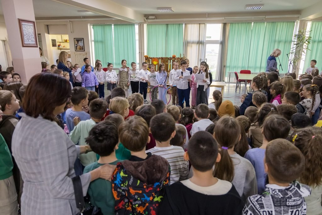 Ученици обљежавају Свјетски дан хране у школи